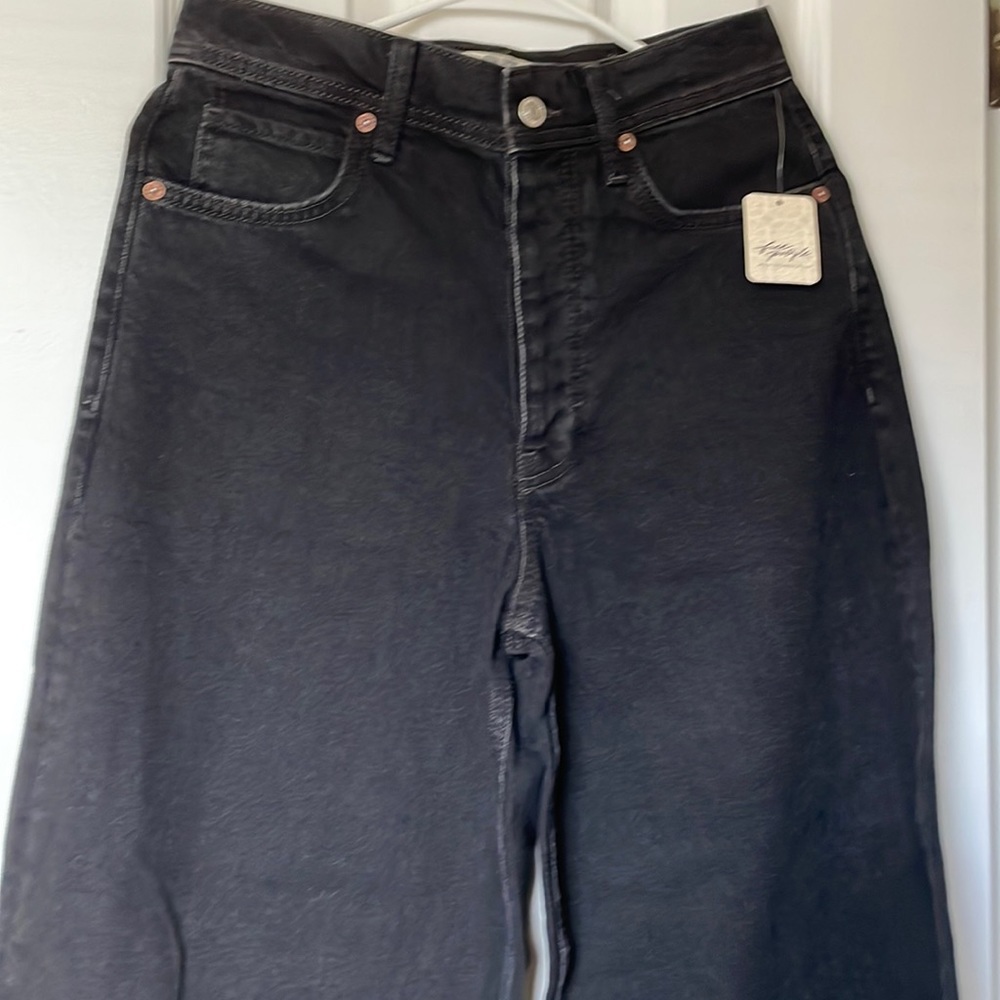 ☀️Free People black denim large bell bottom jeans☀️NWTO